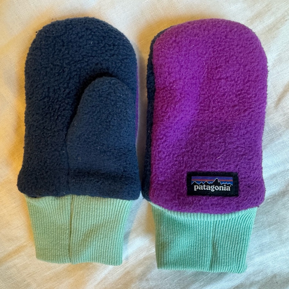 Patagonia Baby Pita Pocket Kids' Mittens - Navy and Purple